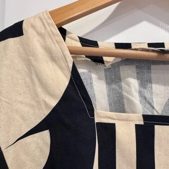 Ersa Fibers Frankie top in Child’s Play black cream Graphic Print Top linen 3XL - Picture 12 of 16